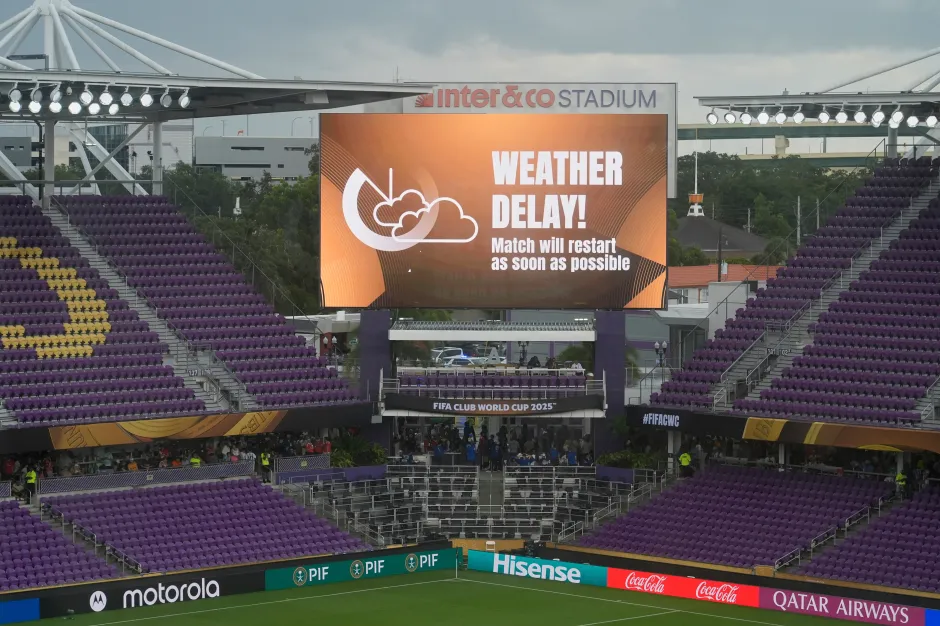 Extreme Weather : World Cup Matches Now Delayed by The Storms